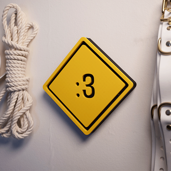 3D yellow hazard signs - Large