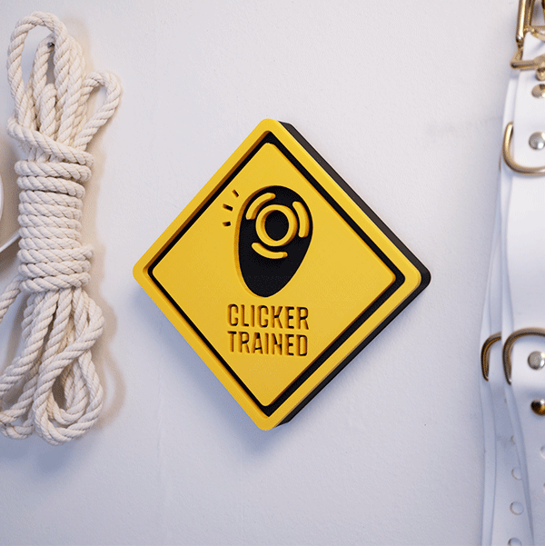 3D yellow hazard signs - Large