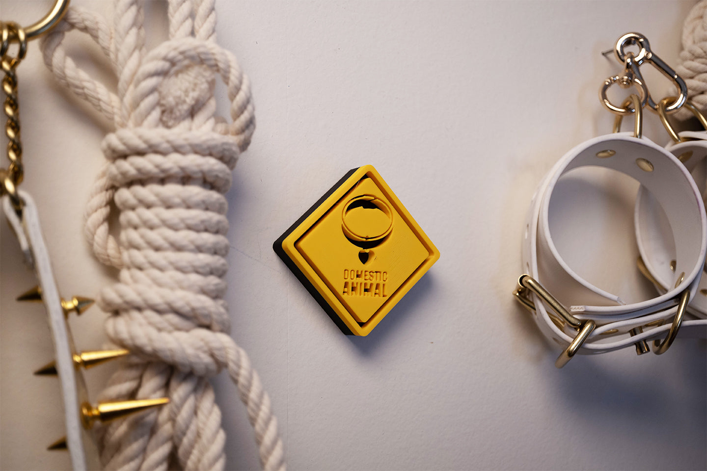 3D yellow hazard signs - Mini