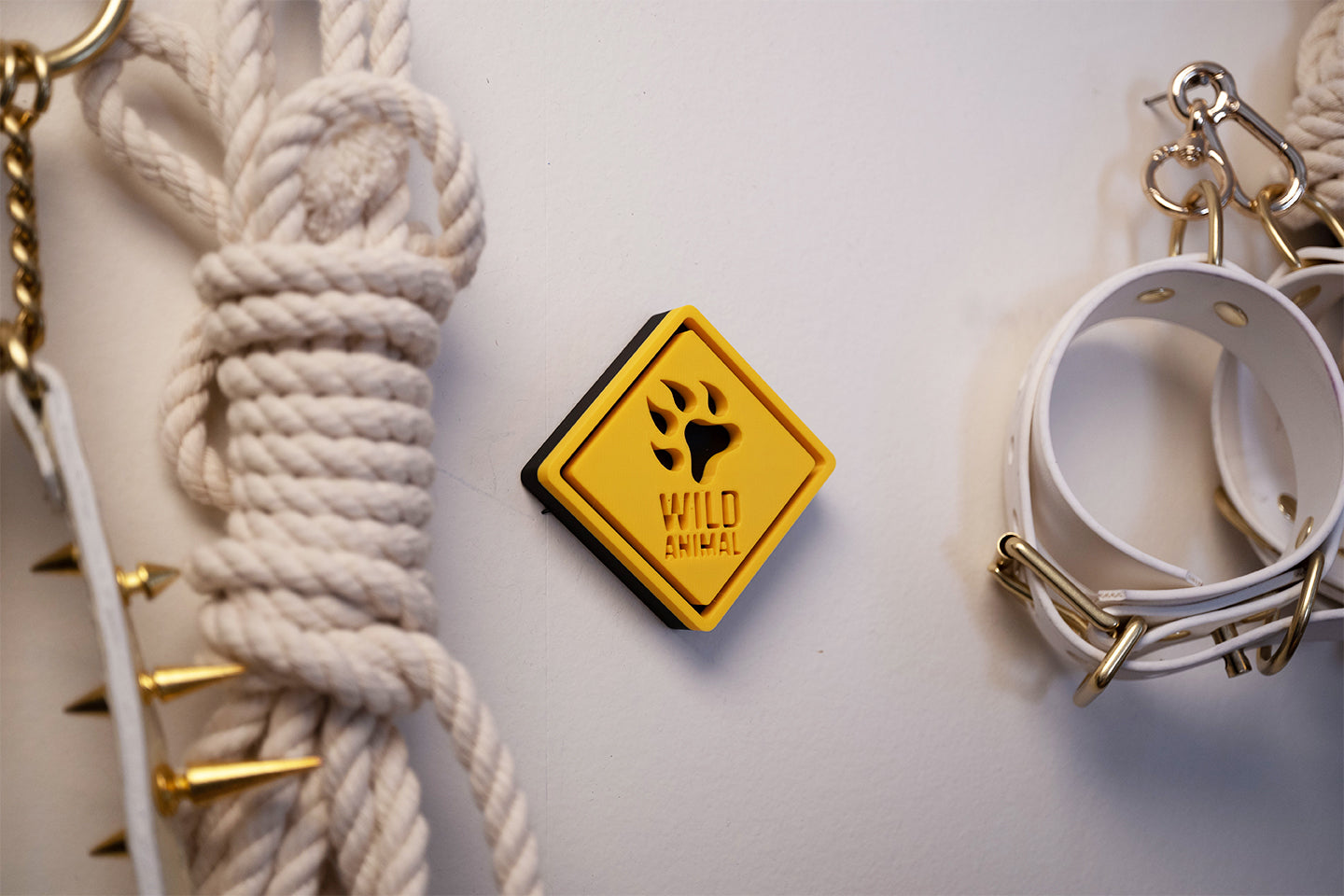 3D yellow hazard signs - Mini
