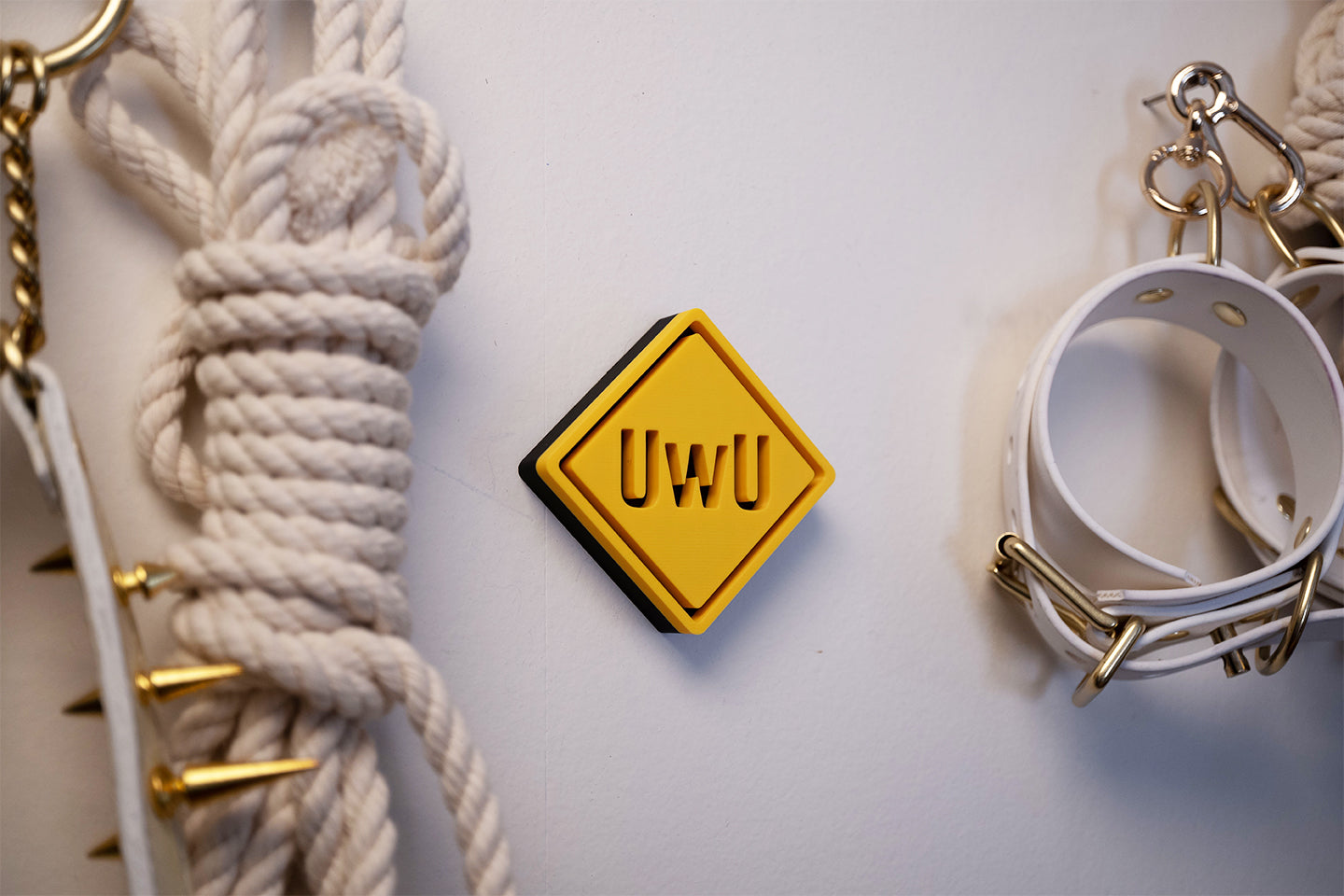 3D yellow hazard signs - Mini