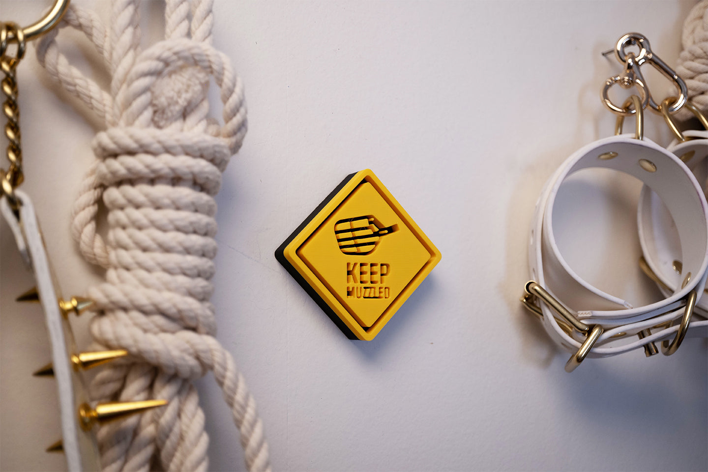 3D yellow hazard signs - Mini