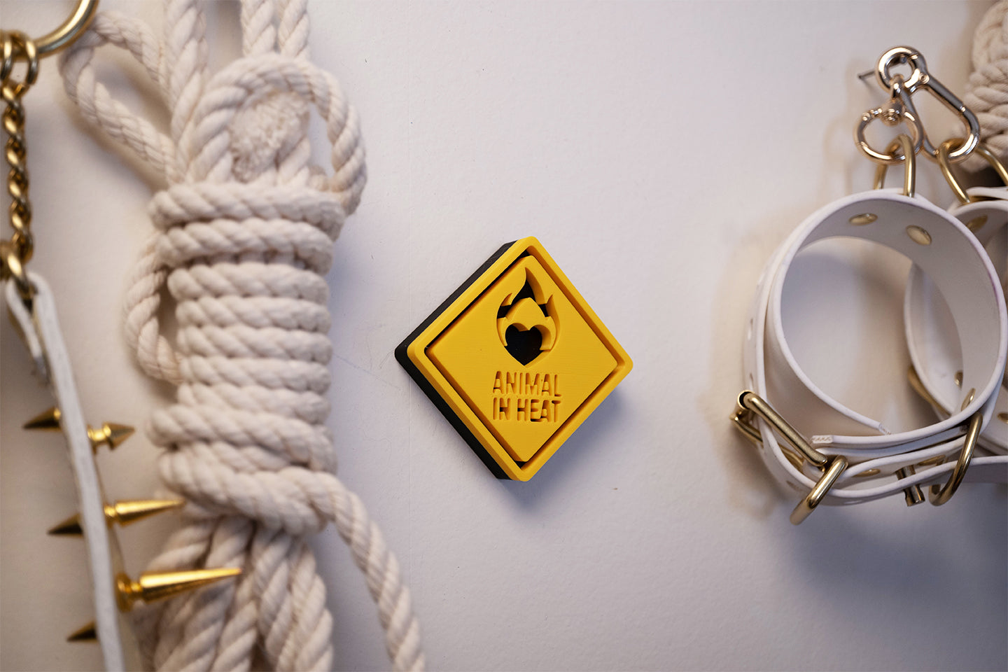 3D yellow hazard signs - Mini